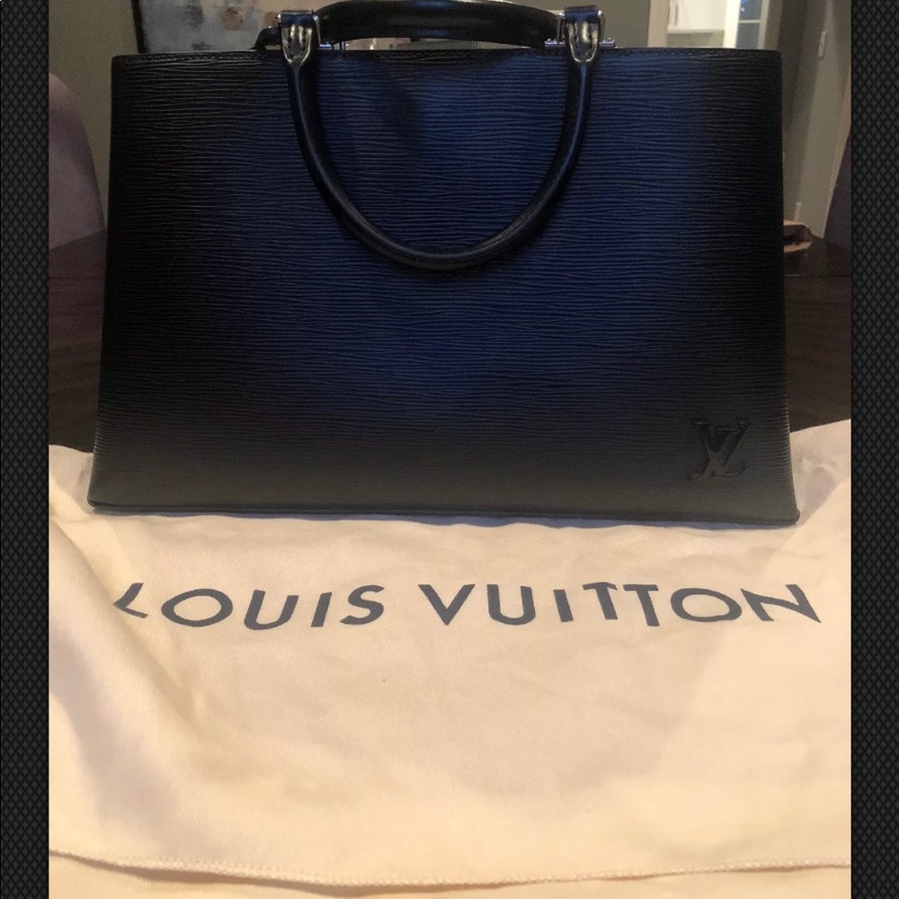 Louis Vuitton Kleber MM EPI NOIR